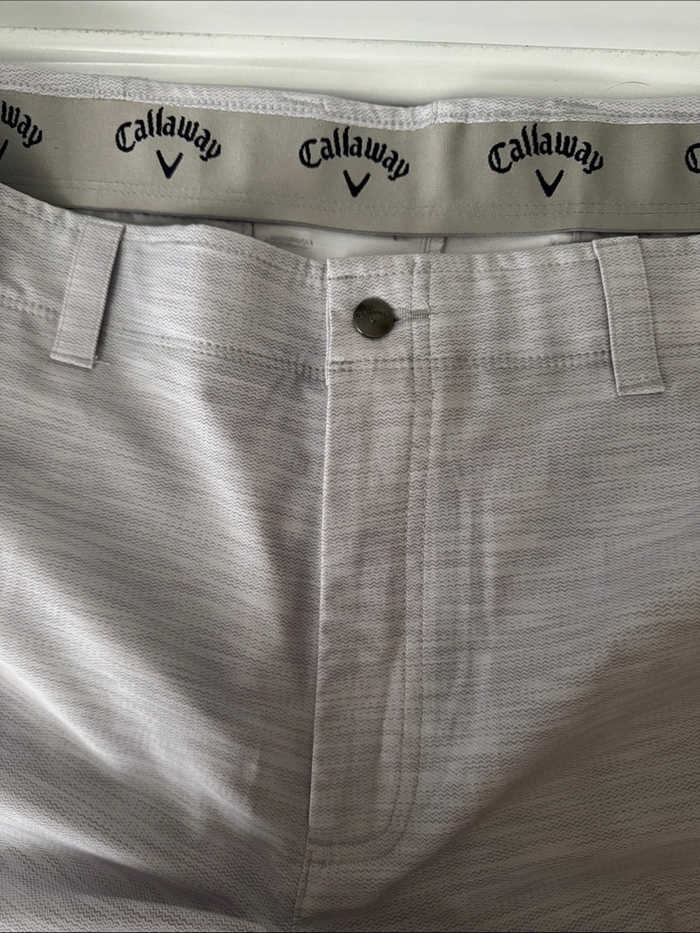 Men’s Callaway Light Gray Performance Golf Shorts - Picture 3 of 7